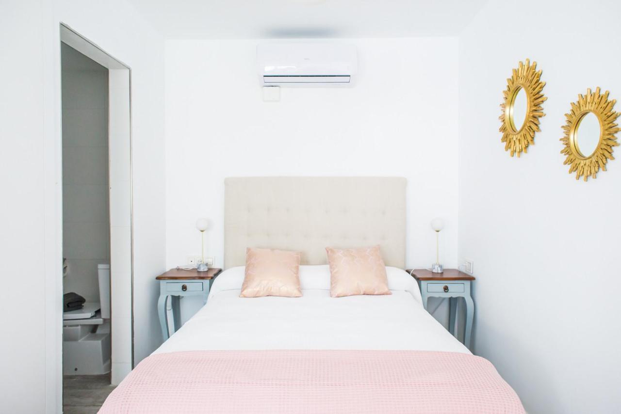 Studio Lirio Seaview Corralejo By Holidays Home ภายนอก รูปภาพ