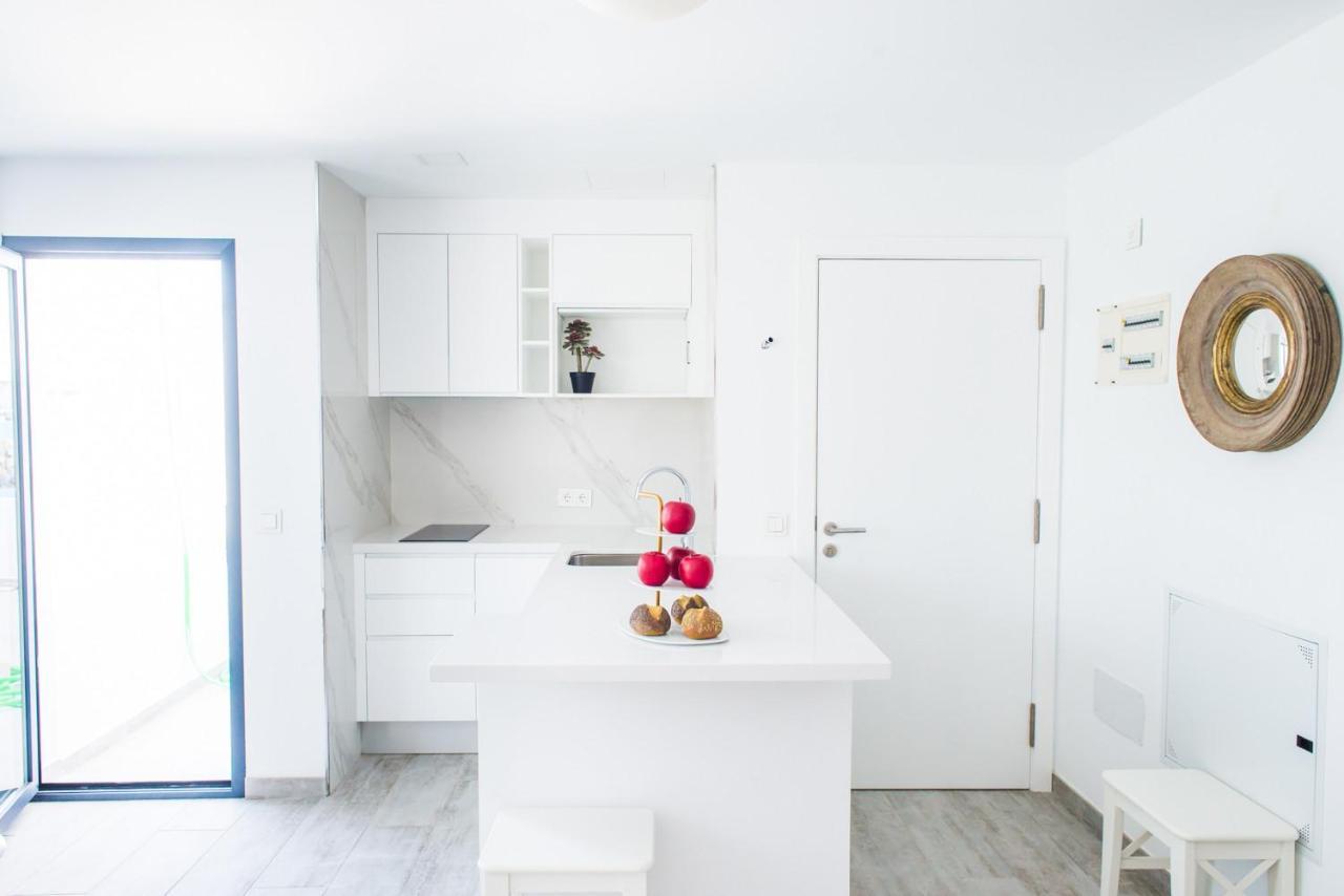 Studio Lirio Seaview Corralejo By Holidays Home ภายนอก รูปภาพ