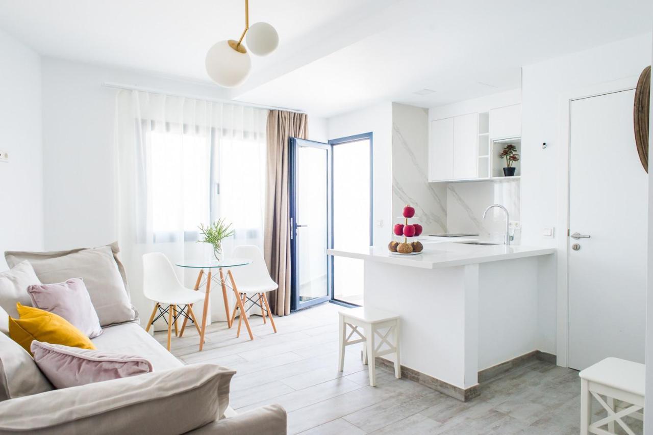 Studio Lirio Seaview Corralejo By Holidays Home ภายนอก รูปภาพ