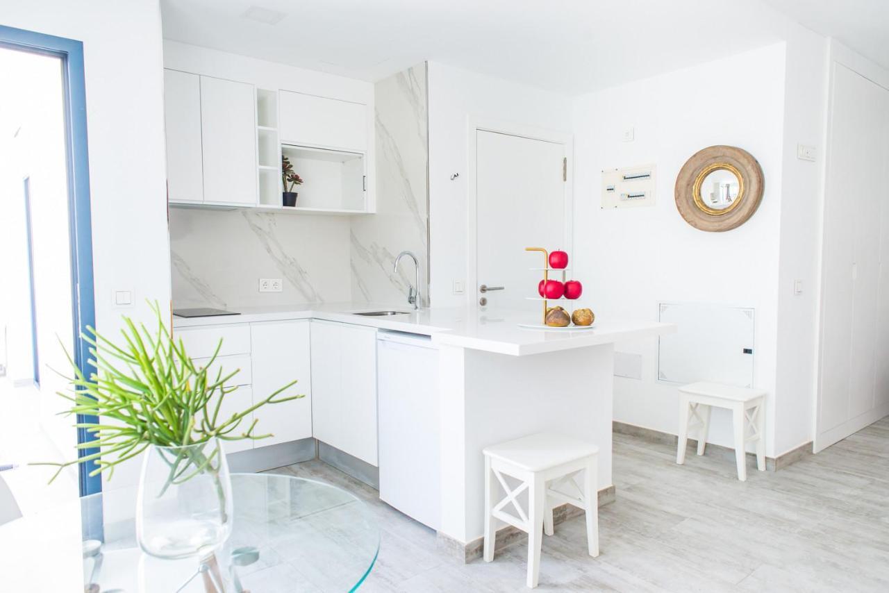 Studio Lirio Seaview Corralejo By Holidays Home ภายนอก รูปภาพ